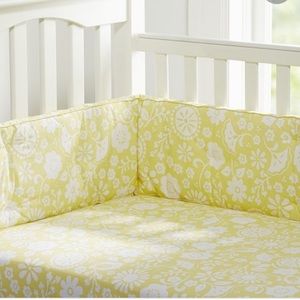 Pottery Barn Kids Georgia Fitted Crib Sheet - New